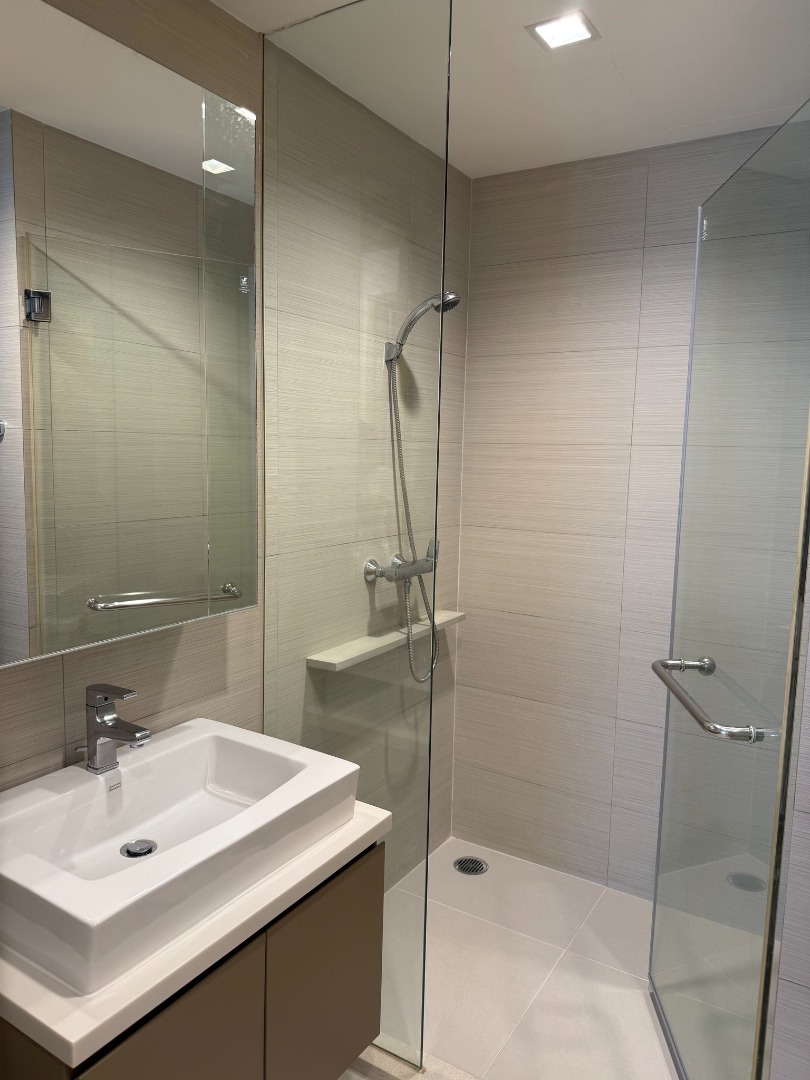 For RentCondoSukhumvit, Asoke, Thonglor : 🔥Urgent for Rent🔥 Siri at Sukhumvit, spacious 2-bedroom unit, luxuriously decorated, fully furnished, ready to move in, near BTS Thonglor.