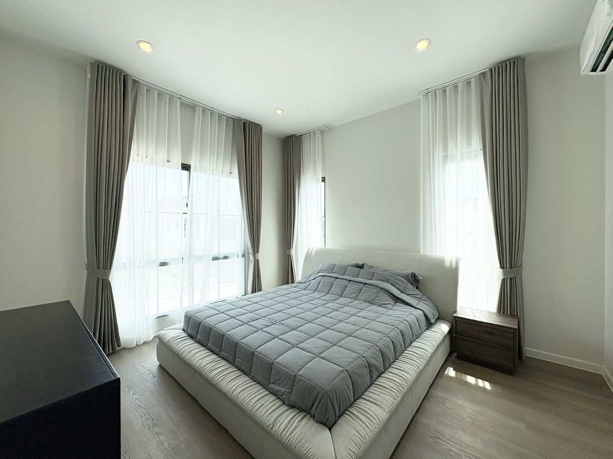 บ้านบางนา แบริ่ง ลาซาล : ✨บ้านเดี่ยวหรู 2 ชั้น ใกล้คลับเฮาส์ เศรษฐสิริ บางนา กม.10 | แสนสิริ✨