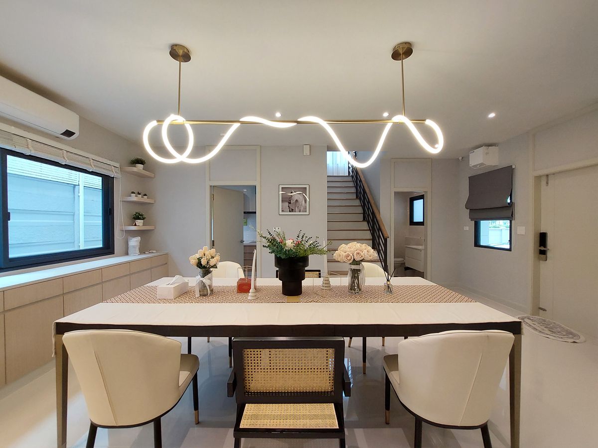 For SaleHouseBangna, Bearing, Lasalle : For Sale with Tenant | Centro Bangna | High Rental Yield