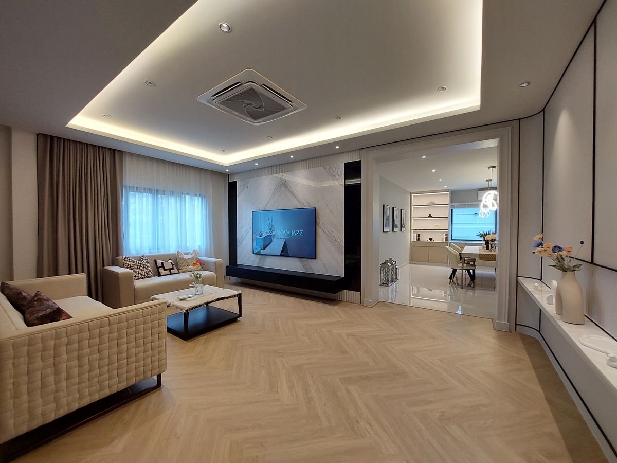 For SaleHouseBangna, Bearing, Lasalle : For Sale with Tenant | Centro Bangna | High Rental Yield