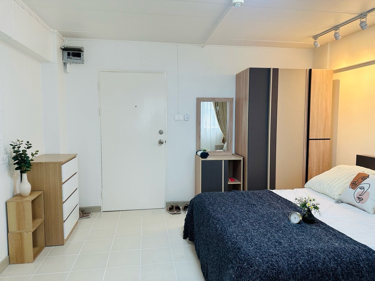 ขายคอนโดลาดพร้าว101 แฮปปี้แลนด์ : ขายพร้อม ผู้เช่า คอนโดเดินถึงเดอะมอลล์ บางกะปิ  ทำเลดี สะดวก ขายถูกกว่าราคาประเมิน ผ่อน 3,000 บาท/เดือน 