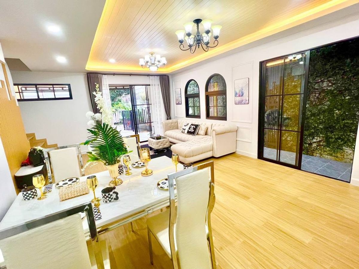 For SaleTownhomePathum Thani,Rangsit, Thammasat : House for sale, 2 -story townhome, The Trust Town, Ring Road - Luk Kali Liab Khlong Hok, area 27.8 square wah, 3 bedrooms, Bueng Kham Phrui Subdistrict, Lam Luk Ka District, Pathum Thani Province