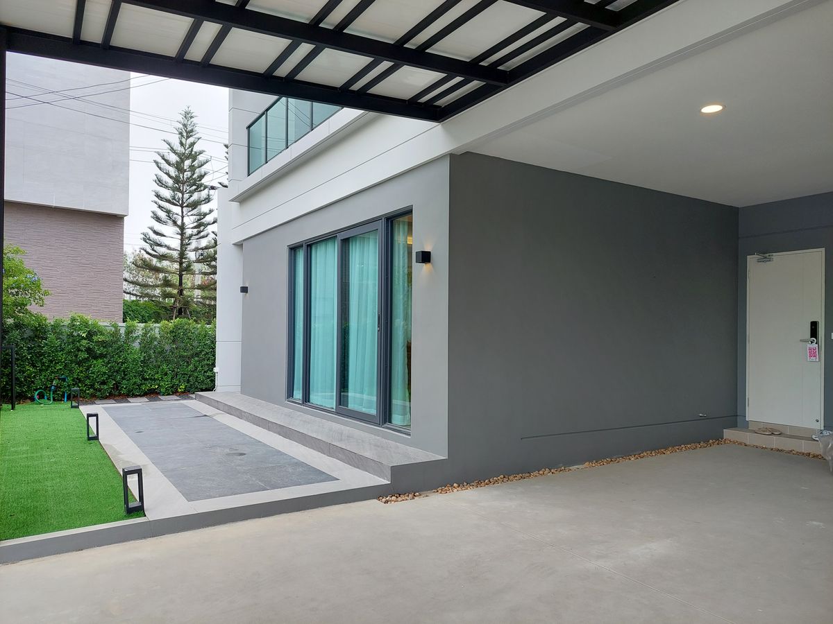 For SaleHouseBangna, Bearing, Lasalle : For Sale with Tenant | Centro Bangna | High Rental Yield