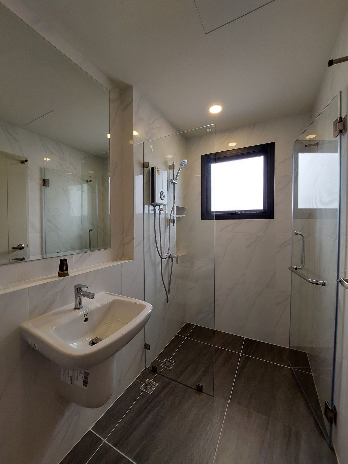 For SaleHouseBangna, Bearing, Lasalle : For Sale with Tenant | Centro Bangna | High Rental Yield