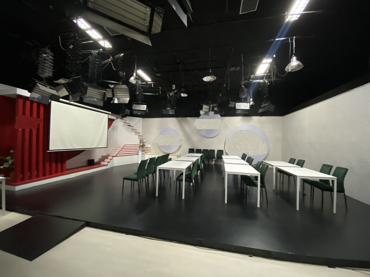 ให้เช่าสำนักงานปทุมธานี รังสิต ธรรมศาสตร์ : อาคารสำนักงาน/สตูดิโออัดรายการให้เช่า มีบ้านพักอาศัย 2 ชั้น - ลำลูกกา ปทุมธานี , 3 ไร่  เหมาะทำโฮมออฟฟิศ, สตูดิโอถ่ายรายการ