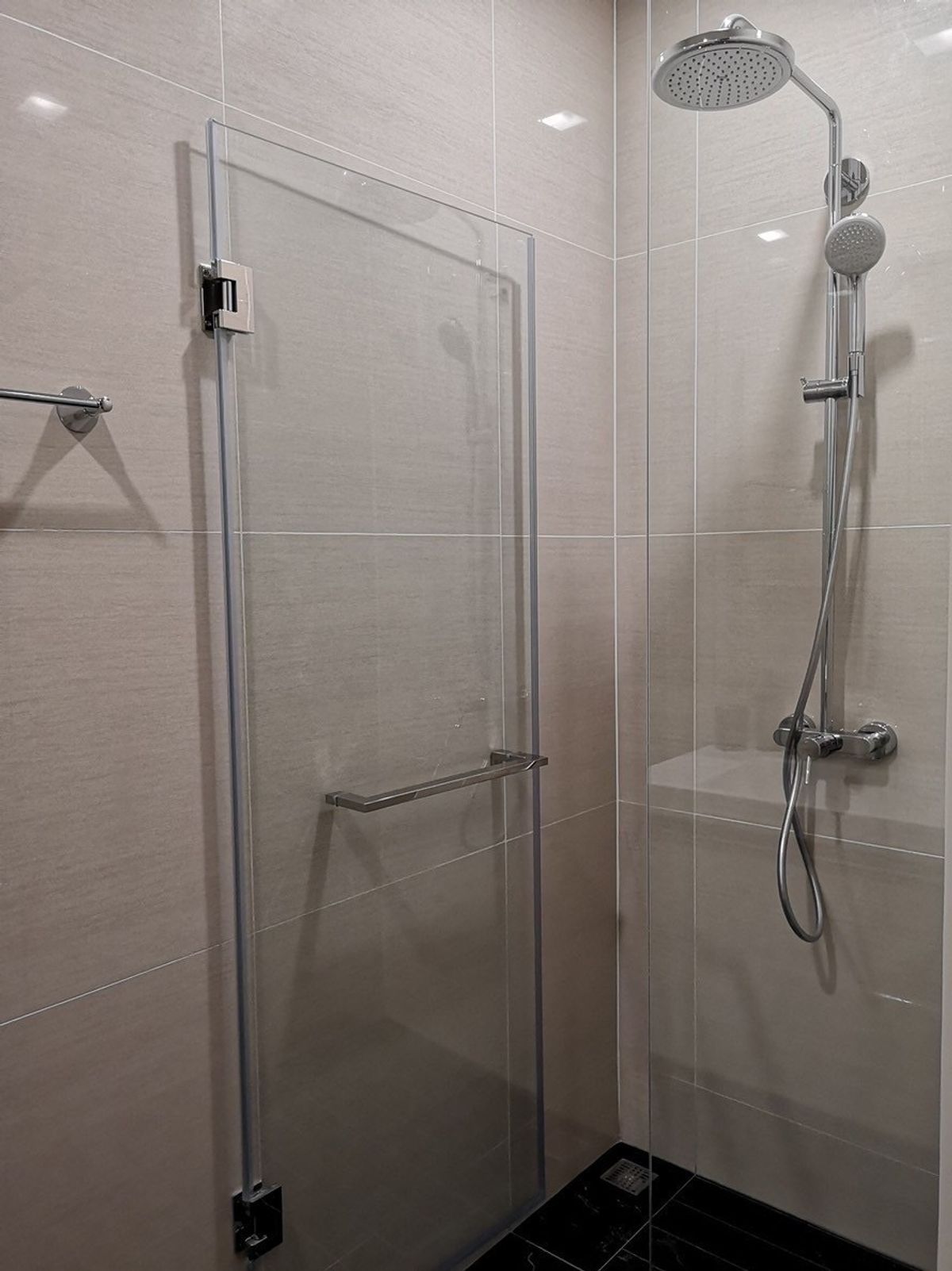 ขายคอนโดสุขุมวิท อโศก ทองหล่อ : ✨ ขายคอนโด Park 24 สุขุมวิท 24 1 ห้องนอน 28 ตร.ม. ชั้น 27 วิวเมืองโล่ง ใจกลางสุขุมวิท เดินเพียงไม่กี่นาทีถึง BTS พร้อมพงษ์ ใกล้ห้าง Emporium / EmQuartier ฟีฟ่า 📞 087-808-3690