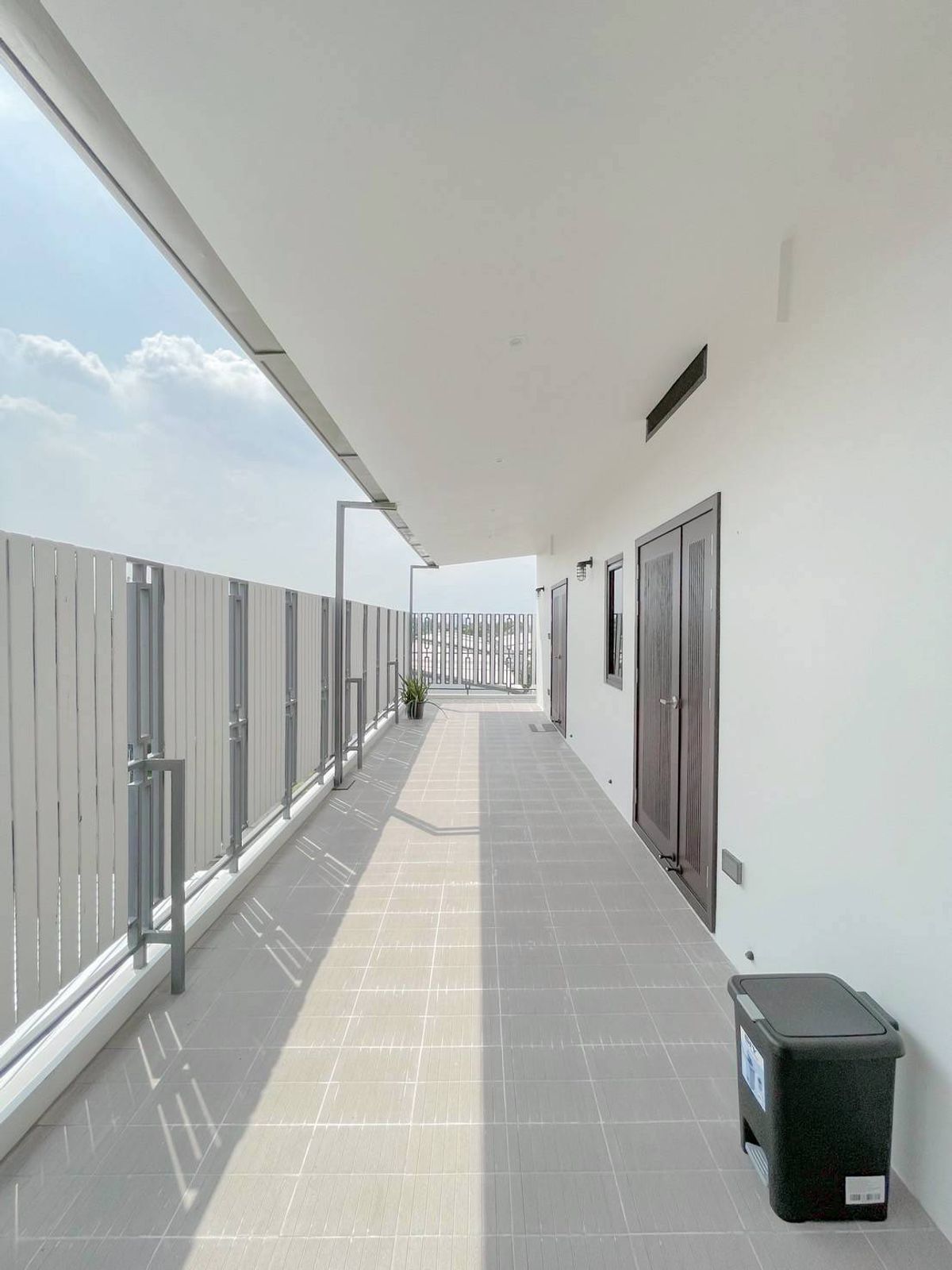 TownhomePattanakan, Srinakarin : Sell/rent 3 -story townhome near Laem Thong athletes New renovated house (N.1874)