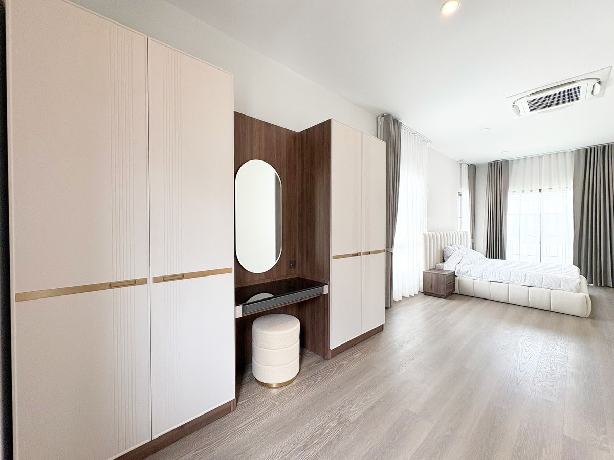 บ้านบางนา แบริ่ง ลาซาล : ✨บ้านเดี่ยวหรู 2 ชั้น ใกล้คลับเฮาส์ เศรษฐสิริ บางนา กม.10 | แสนสิริ✨