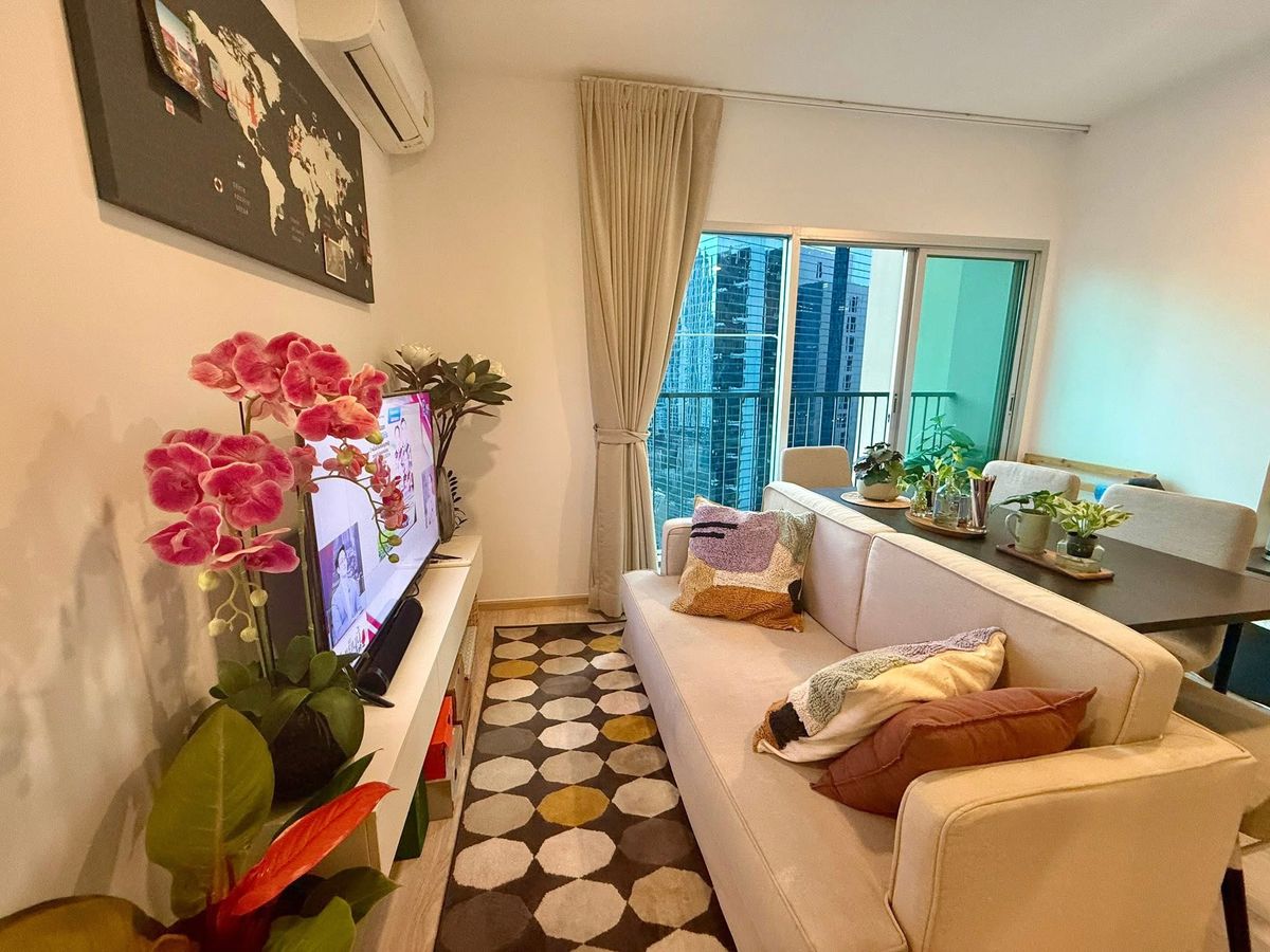 For RentCondoRatchadapisek, Huaikwang, Suttisan : For rent 📍 Noble Revolve Ratchada 2 📍 2 bedrooms, 2 bathrooms, fully furnished and equipped, near MRT Cultural Center