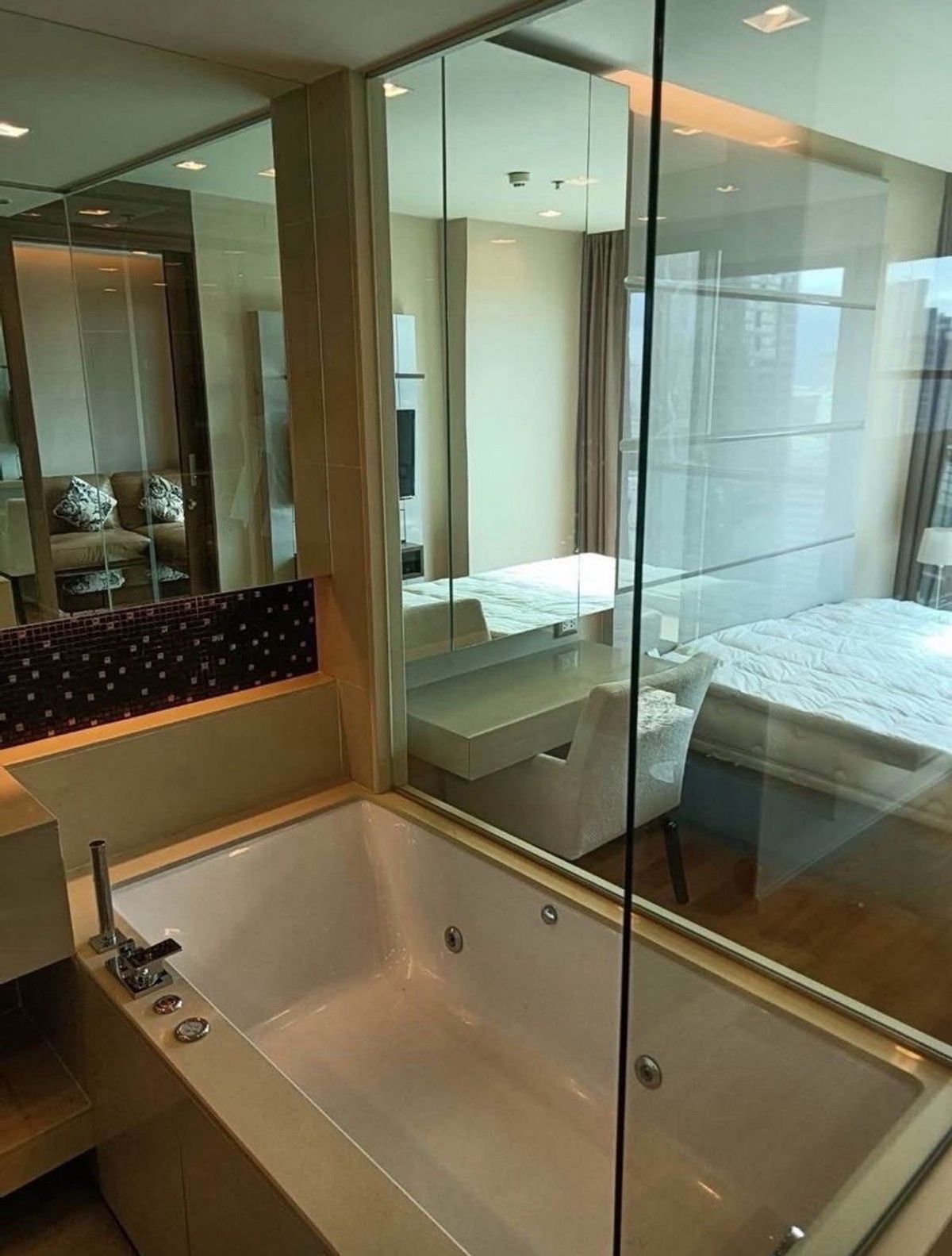 ให้เช่าคอนโดสาทร นราธิวาส : ให้เช่า ✨ The Address Sathorn ✨ เฟอร์นิเจอร์ และ เครื่องใช้ไฟฟ้าครบ ใกล้ BTS เซนต์หลุยส์