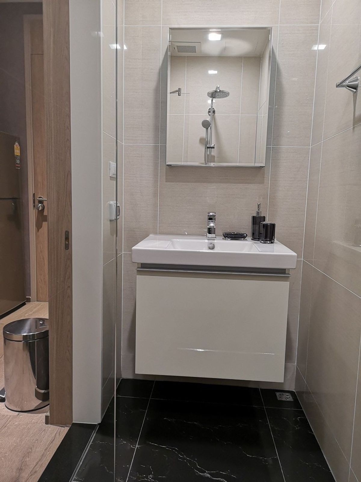 ขายคอนโดสุขุมวิท อโศก ทองหล่อ : ✨ ขายคอนโด Park 24 สุขุมวิท 24 1 ห้องนอน 28 ตร.ม. ชั้น 27 วิวเมืองโล่ง ใจกลางสุขุมวิท เดินเพียงไม่กี่นาทีถึง BTS พร้อมพงษ์ ใกล้ห้าง Emporium / EmQuartier ฟีฟ่า 📞 087-808-3690