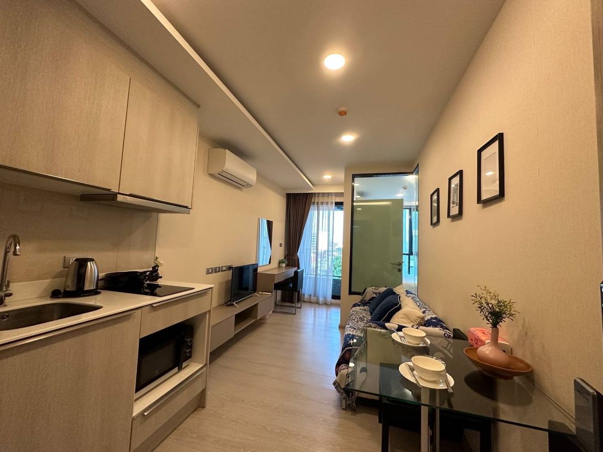 For RentCondoSukhumvit, Asoke, Thonglor : VTARA 36 condo for rent, complete condo, ready to approach the Thonglor BTS BTS Skytrain, convenient to guess !!