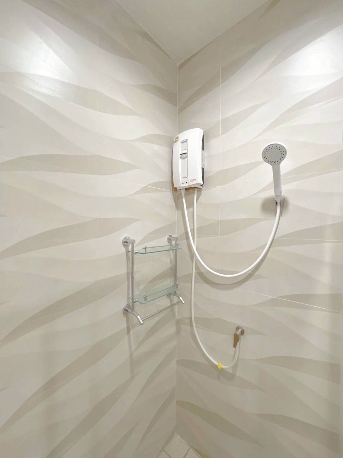 TownhomePattanakan, Srinakarin : Sell/rent 3 -story townhome near Laem Thong athletes New renovated house (N.1874)