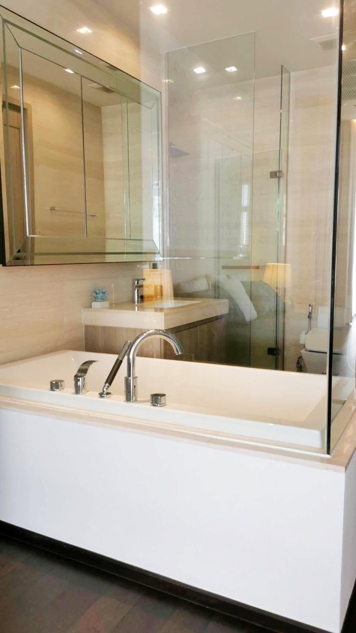 For RentCondoSukhumvit, Asoke, Thonglor : Condo for rent: The XXXIX by Sansiri, Sukhumvit 39, 1 bedroom, 55 sqm.