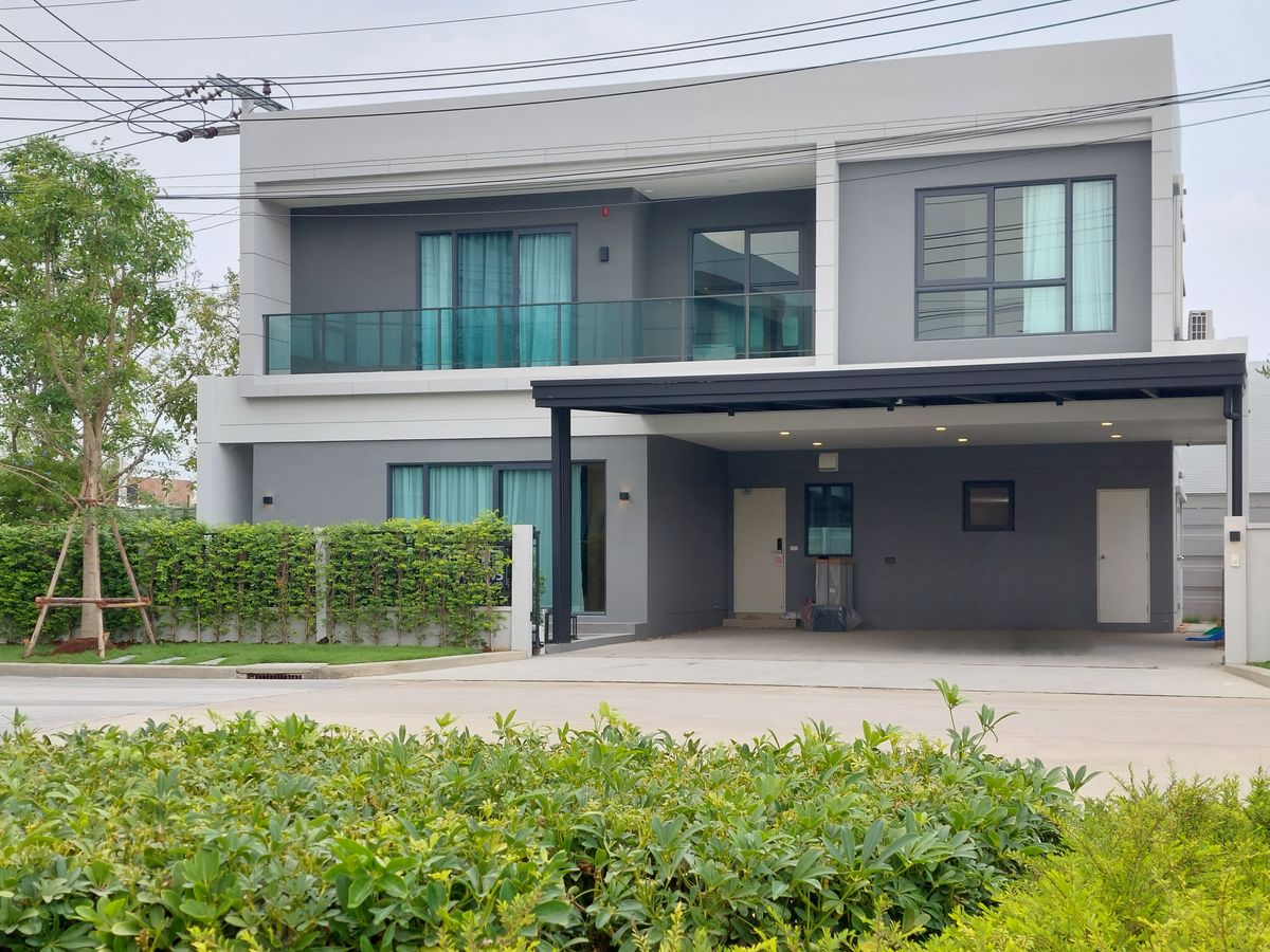 For SaleHouseBangna, Bearing, Lasalle : For Sale with Tenant | Centro Bangna | High Rental Yield