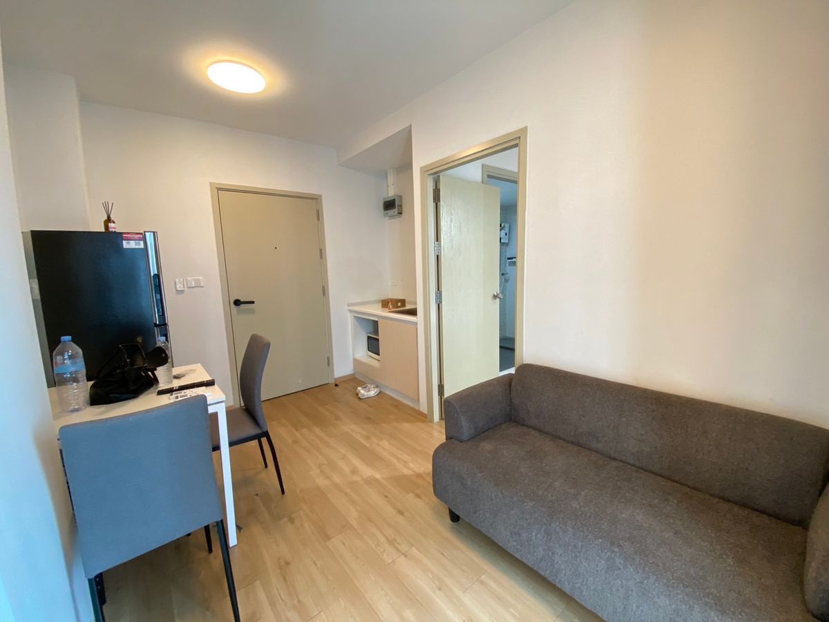 For SaleCondoLadprao101, Happy Land, The Mall Bang Kapi : Urgent sale 🔥 Feel Condo Lat Phrao 122 🔥 Near MRT Lat Phrao 101, fully furnished and equipped with appliances.