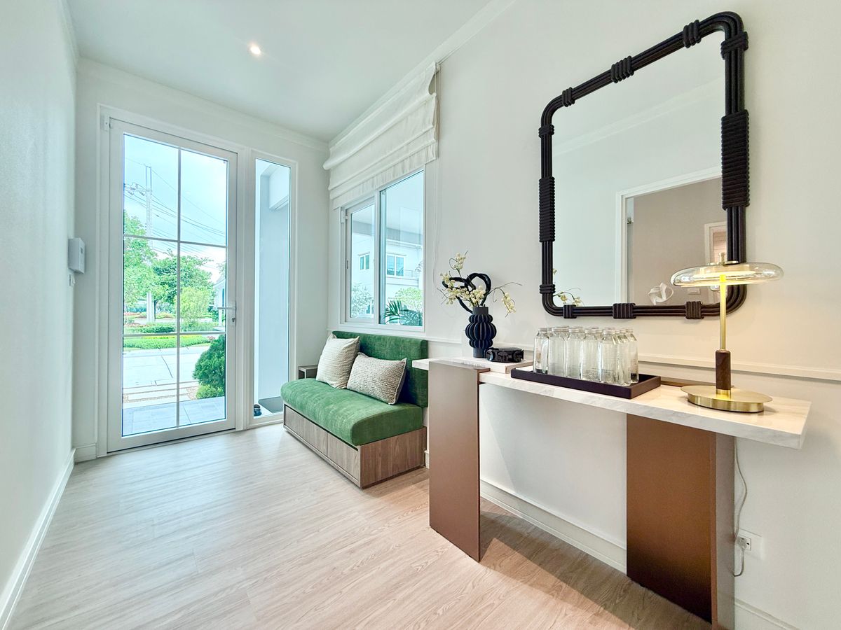 ขายบ้านนวมินทร์ รามอินทรา : Saransiri Chatuchot ส่วนกลางใหญ่กว่า 6 ไร่ บ้านเดี่ยว 3–4 นอน เริ่ม 7.99 ลบ. 📞 092-690-5445 เปิดจองรอบ Presale 4–5 ต.ค. นี้เท่านั้น 