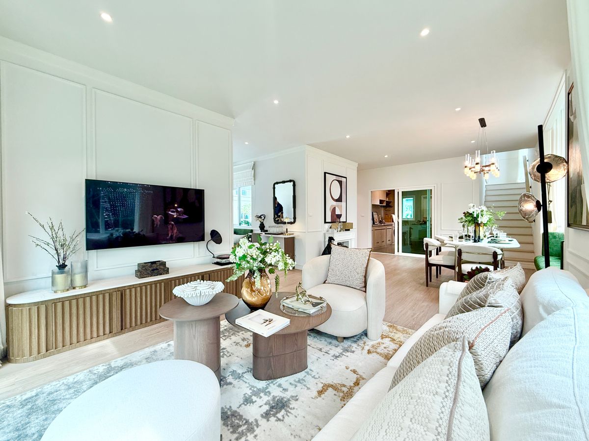 ขายบ้านนวมินทร์ รามอินทรา : Saransiri Chatuchot ส่วนกลางใหญ่กว่า 6 ไร่ บ้านเดี่ยว 3–4 นอน เริ่ม 7.99 ลบ. 📞 092-690-5445 เปิดจองรอบ Presale 4–5 ต.ค. นี้เท่านั้น 