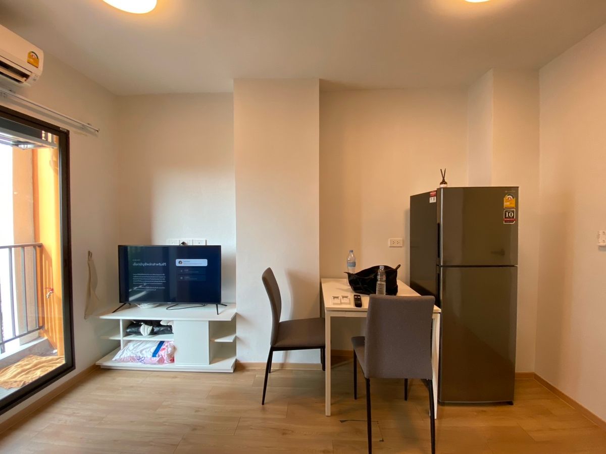 For SaleCondoLadprao101, Happy Land, The Mall Bang Kapi : Urgent sale 🔥 Feel Condo Lat Phrao 122 🔥 Near MRT Lat Phrao 101, fully furnished and equipped with appliances.