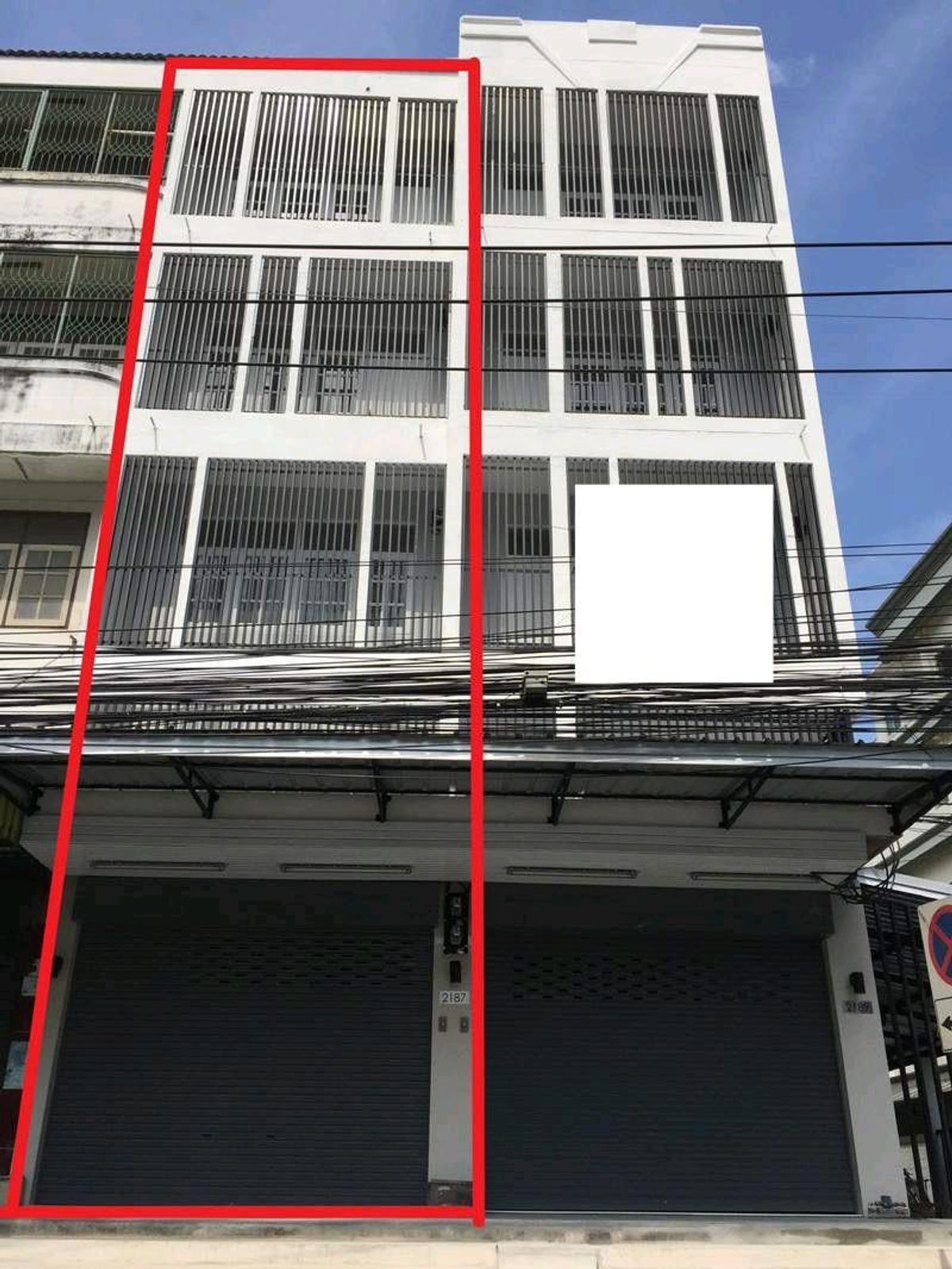 For RentShop HouseOnnut, Udomsuk : 🔥 Urgent! Rent a 4 -story commercial building next to Onnut Road. The mouth of Soi Onnut 47