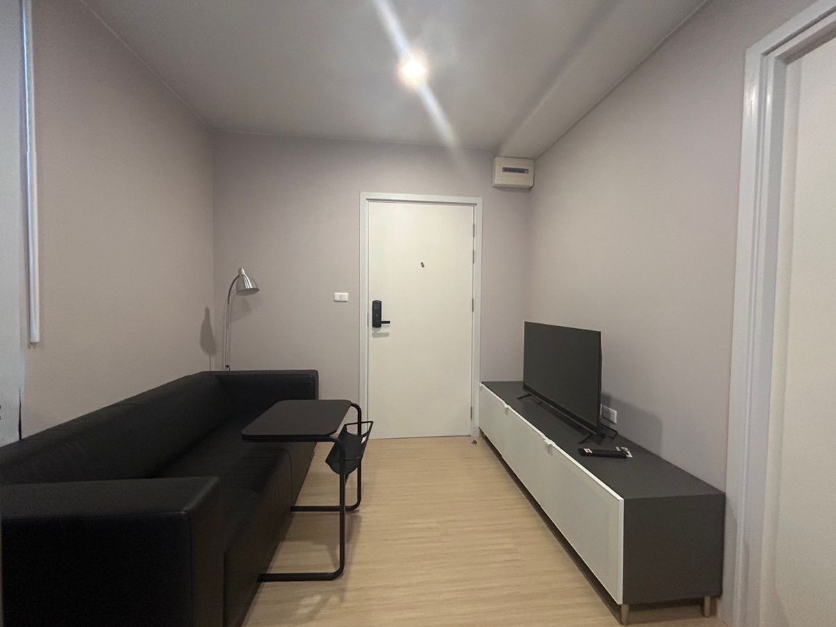 For RentCondoOnnut, Udomsuk : Empty room, beautiful room, swimming pool, 1 bedroom, 1 bathroom, The Tree Onnut Station