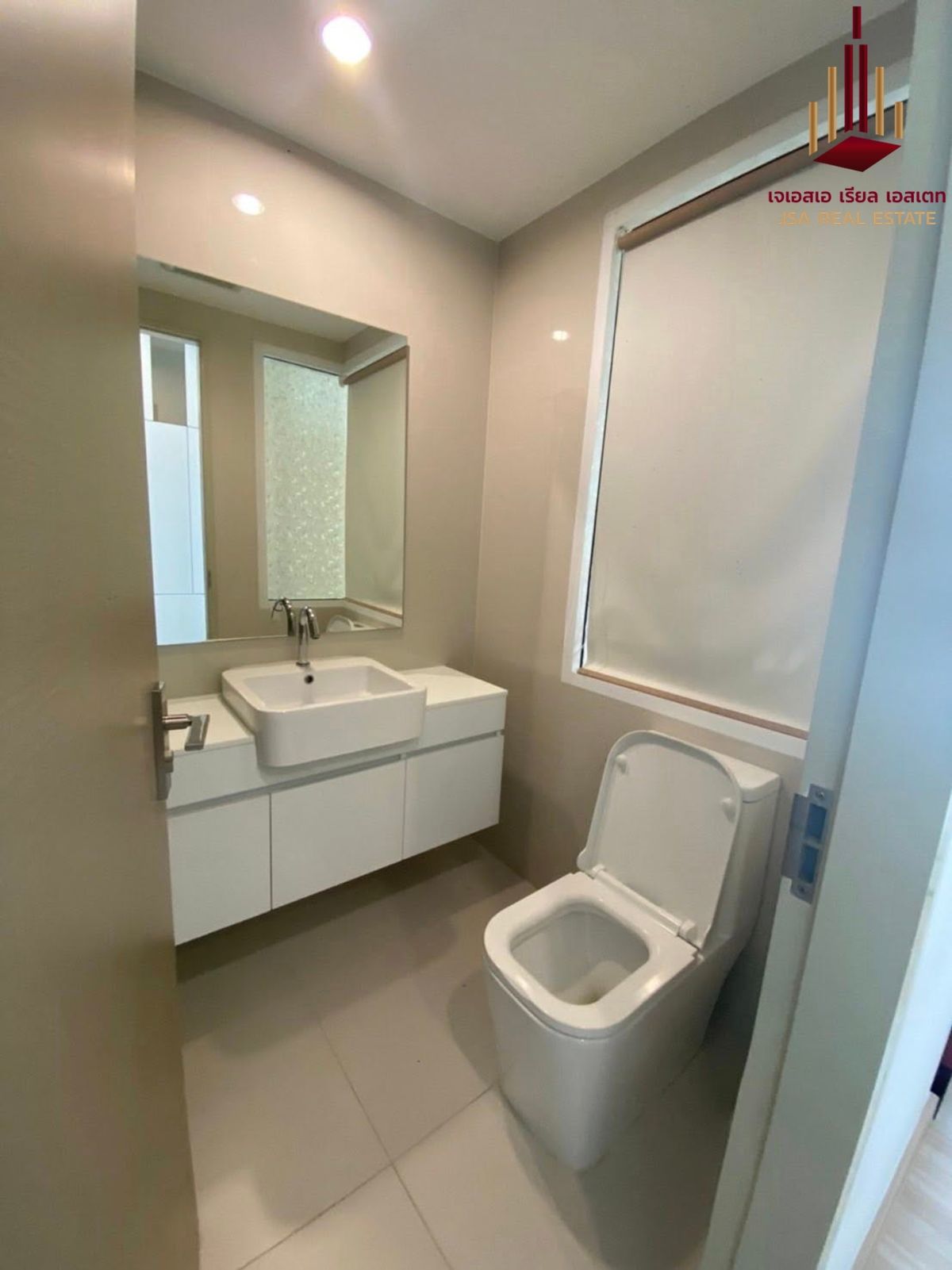 For SaleCondoRattanathibet, Sanambinna : ✨ For Sale: The Hotel Serviced Condo ✨ 💰 ONLY 2,700,000 THB