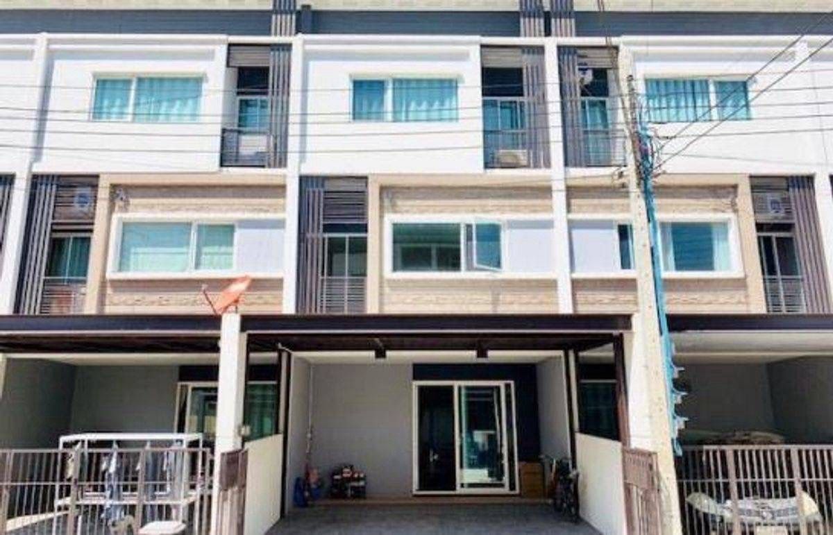 For RentTownhomeLadkrabang, Suwannaphum Airport : Rent a Town Home Patio Bangna - Ring Road near Suvarnabhumi Airport only 10 minutes.