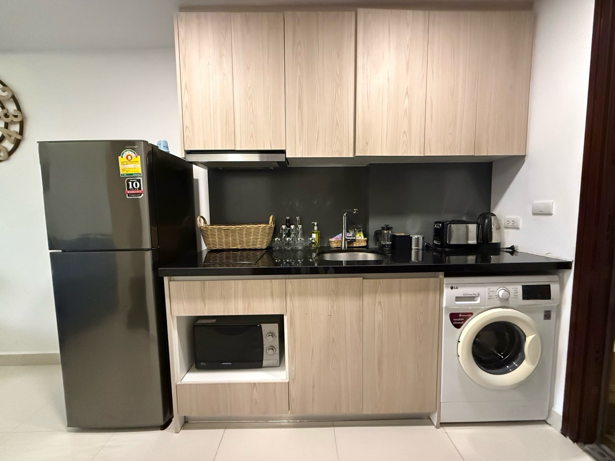 For RentCondoPattaya, Bangsaen, Chonburi : Condo For rent, Laguna Beach 3 Maldives, Pattaya 1bed 1 bath near Jomtien Beach size 24.42sqm. poolview