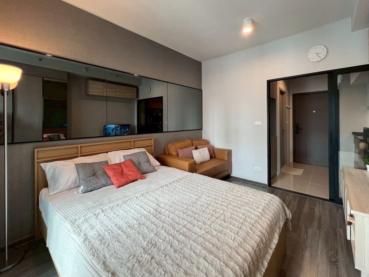 For RentCondoSeri Thai, Ramkhamhaeng Nida : Condo for rent IDEO Ramkhamhaeng - Lamsalee Station