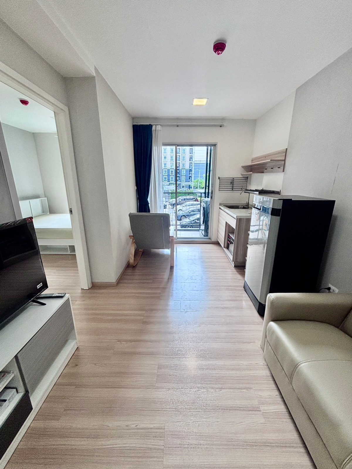 For RentCondoChaengwatana, Muangthong : Plam Condo Rental, Mix Chaengwattana, Phase 4 Building D, 2nd floor, room size 26.5 sq. Mm, available