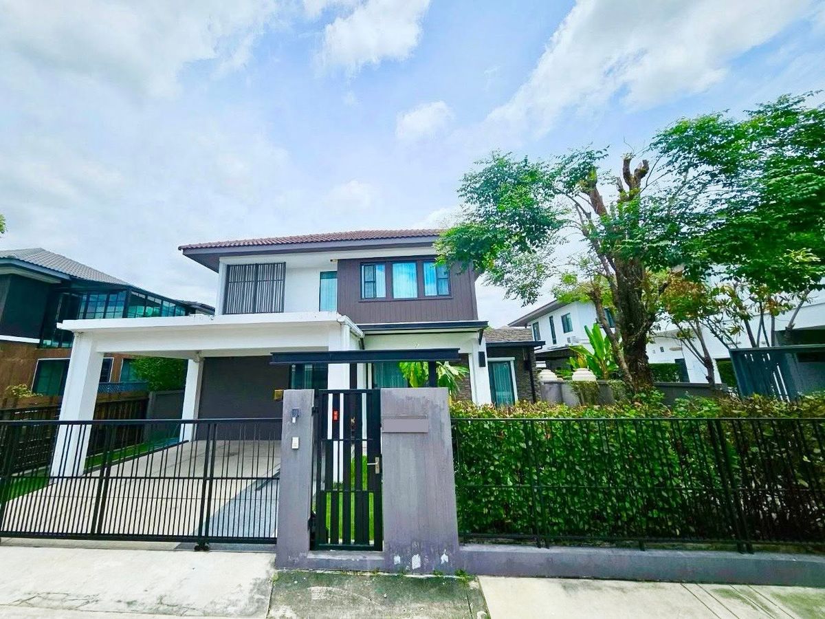 HouseBangna, Bearing, Lasalle : Mantana 1 Bangna Km.7 Detached house ready to move in. Soi Ratchawinit Bang Kaew