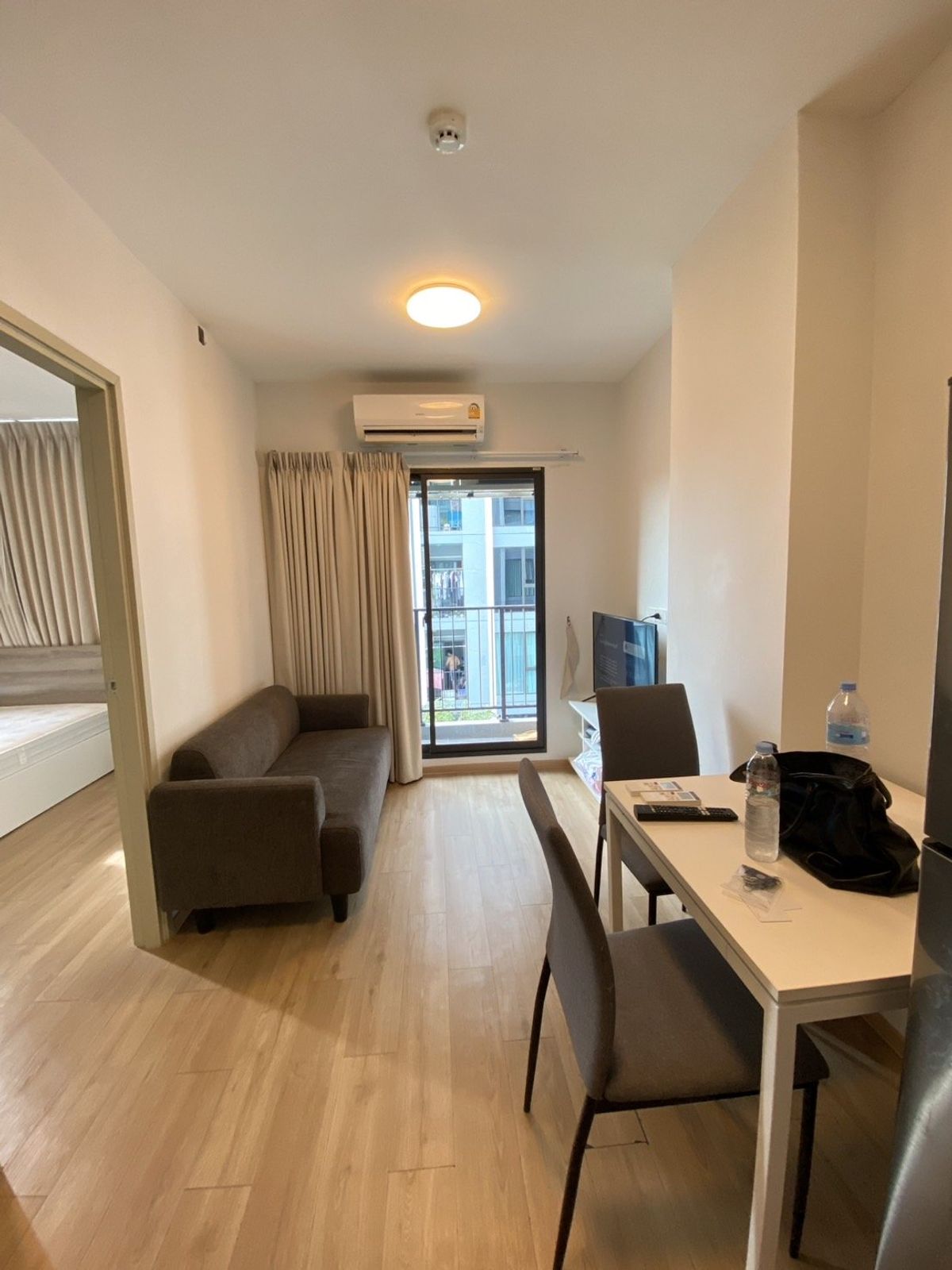 For SaleCondoLadprao101, Happy Land, The Mall Bang Kapi : Urgent sale 🔥 Feel Condo Lat Phrao 122 🔥 Near MRT Lat Phrao 101, fully furnished and equipped with appliances.