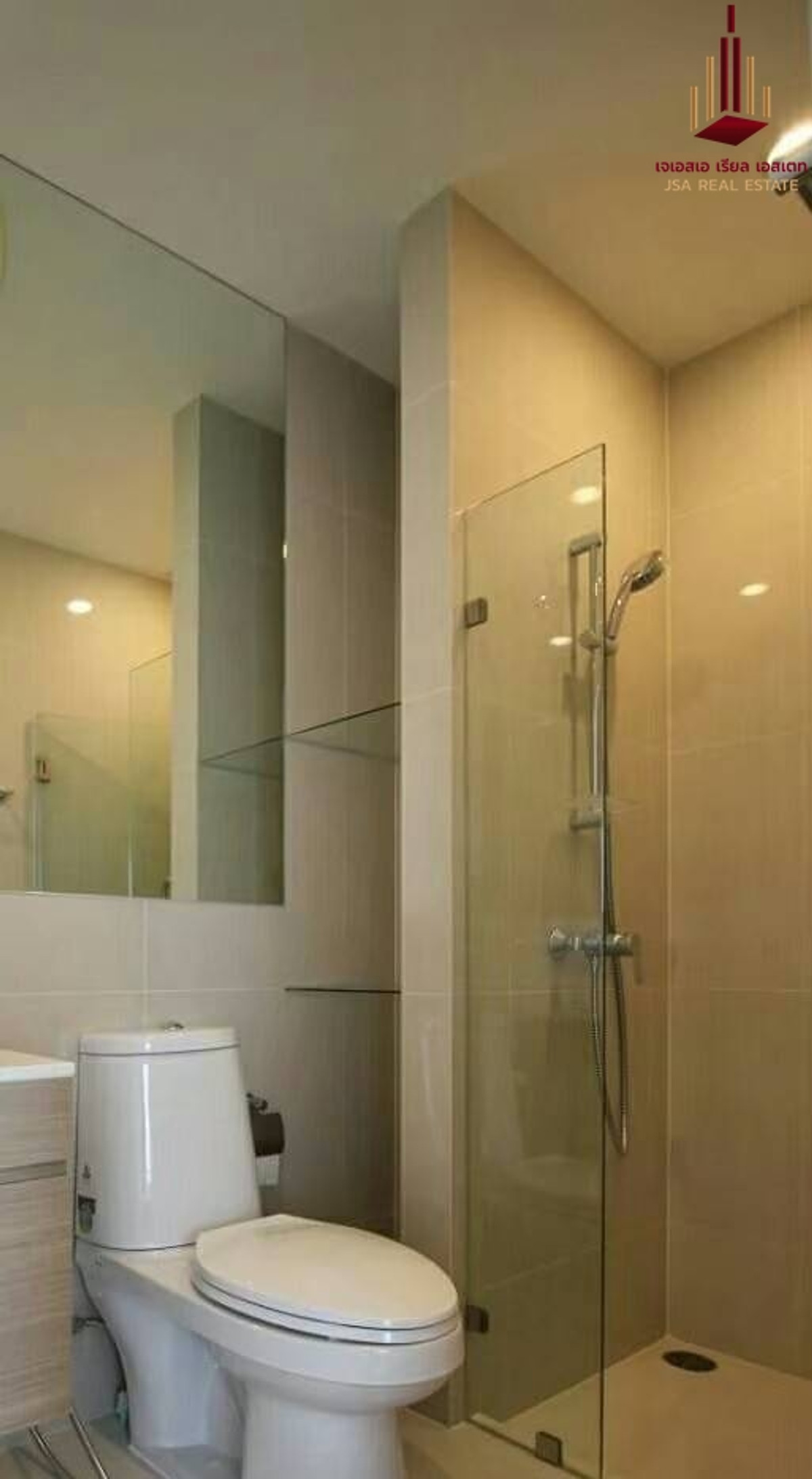 ให้เช่าคอนโดรัชดา ห้วยขวาง : ✨ For  Rent: Noble Revolve Ratchada  Condo ✨  💰 Only 15,000 THB/month