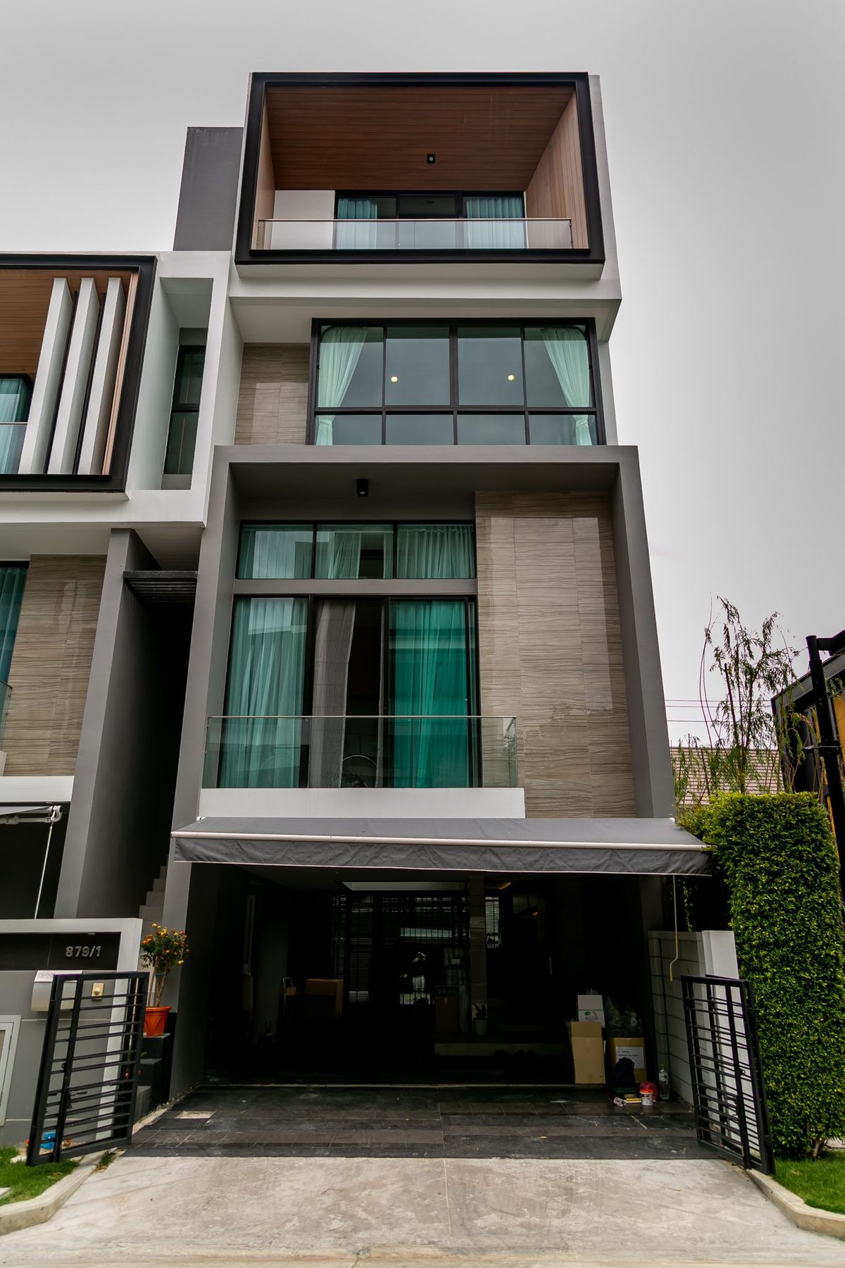 For SaleTownhomePattanakan, Srinakarin : Townhome Neva Di Fai, Rama 9 /4 Bedrooms (Sale), Nirvana Define Rama 9 / Townhome 4 Bedrooms (For Sale) NS004