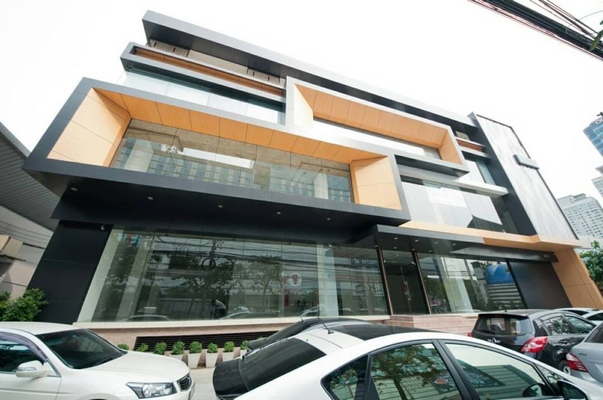 ให้เช่าสำนักงานรัชดา ห้วยขวาง : HK0588♛ให้เช่า อาคารสำนักงาน 4 ห้องน้ำ⚝รัชดา-สุทธิสาร♜MRTรัชดาภิเษก∞065-9423251,099-5919653▚Line@sureresidence