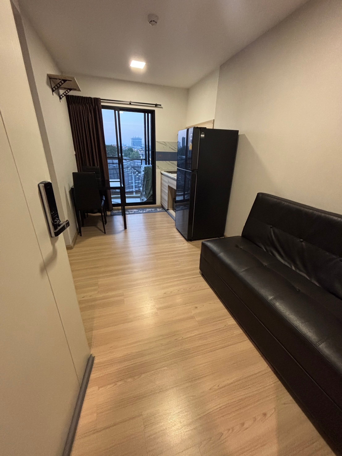 For RentCondoChaengwatana, Muangthong : Plam Condo Rental, Mix Chaengwattana, Phase 4 Building D, 2nd floor, room size 26.5 sq. Mm, available