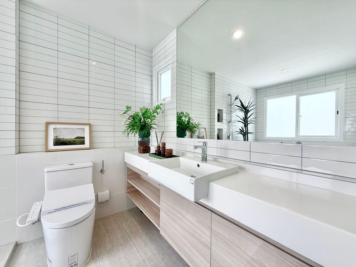 ขายบ้านนวมินทร์ รามอินทรา : Saransiri Chatuchot ส่วนกลางใหญ่กว่า 6 ไร่ บ้านเดี่ยว 3–4 นอน เริ่ม 7.99 ลบ. 📞 092-690-5445 เปิดจองรอบ Presale 4–5 ต.ค. นี้เท่านั้น 