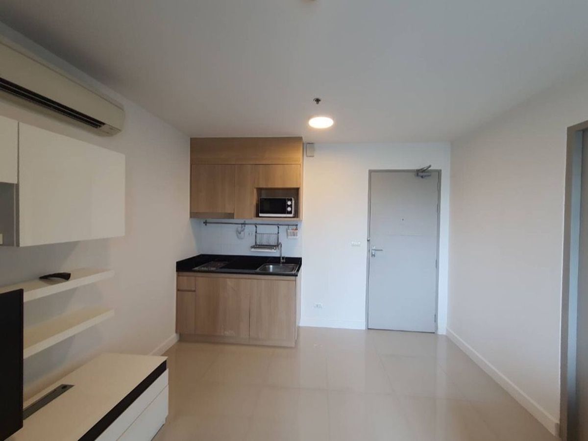 For SaleCondoOnnut, Udomsuk : “Condo for Sale: Ideo Blucove Sukhumvit