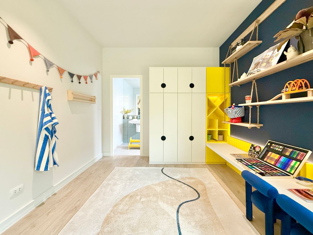 ขายบ้านนวมินทร์ รามอินทรา : Saransiri Chatuchot ส่วนกลางใหญ่กว่า 6 ไร่ บ้านเดี่ยว 3–4 นอน เริ่ม 7.99 ลบ. 📞 092-690-5445 เปิดจองรอบ Presale 4–5 ต.ค. นี้เท่านั้น 