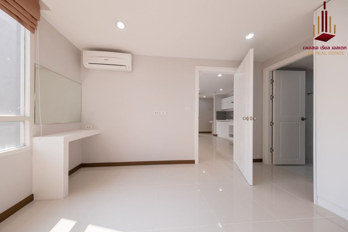 ขายคอนโดพัฒนาการ ศรีนครินทร์ : ✨ For Sale: Elements Srinakarin Condo ✨ 💰 Only 2,990,000 THB