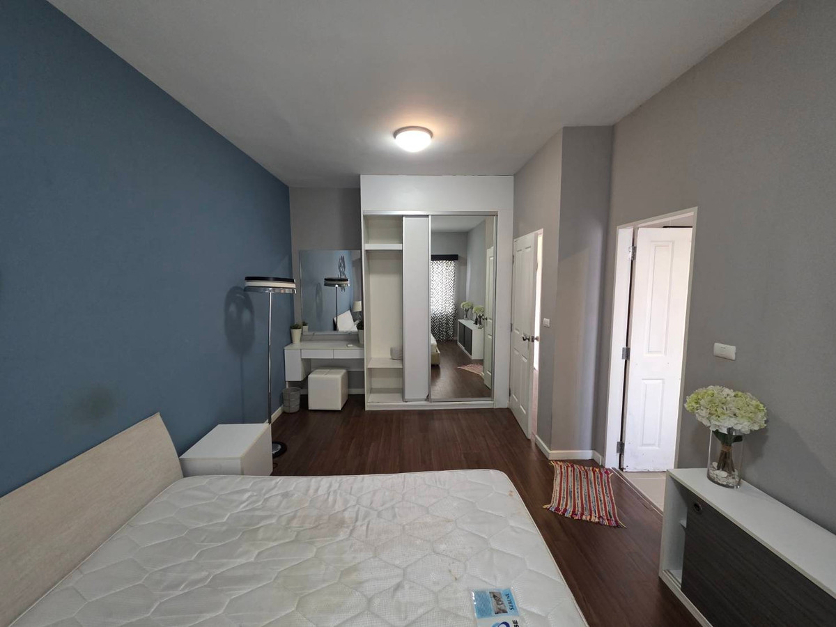 For RentTownhomeVipawadee, Don Mueang, Lak Si : Rent a town, Town, Avenue Six, Vibhavadi 60, near Central Ram Inthra only 11 minutes.