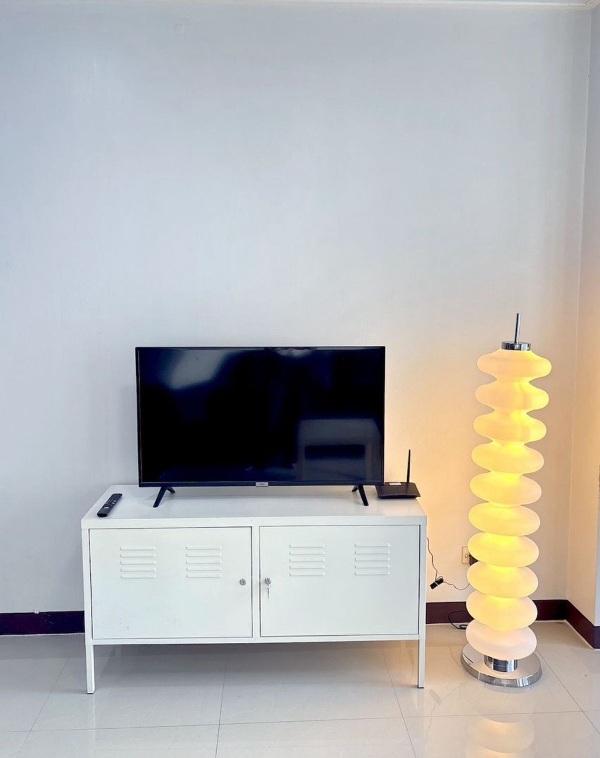 ให้เช่าคอนโดปิ่นเกล้า จรัญสนิทวงศ์ : ปล่อยเช่าห้องเพิ่งรีโนเวท Thana Tower วิวทิศตะวันตกเห็นพระอาทิตย์ตกทุกวัน  