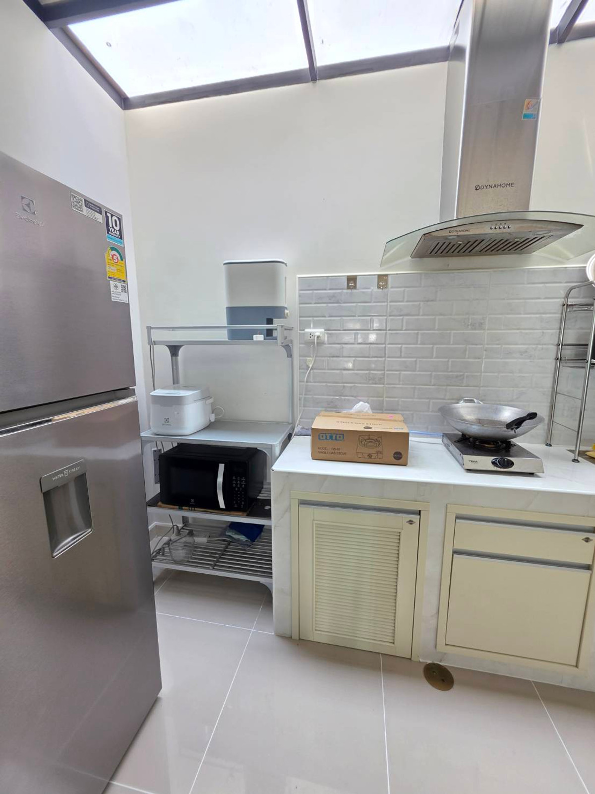 ขายทาวน์โฮมอ่อนนุช อุดมสุข : ใกล้รถไฟฟ้า สายสีเหลือง สถานีศรีนุช