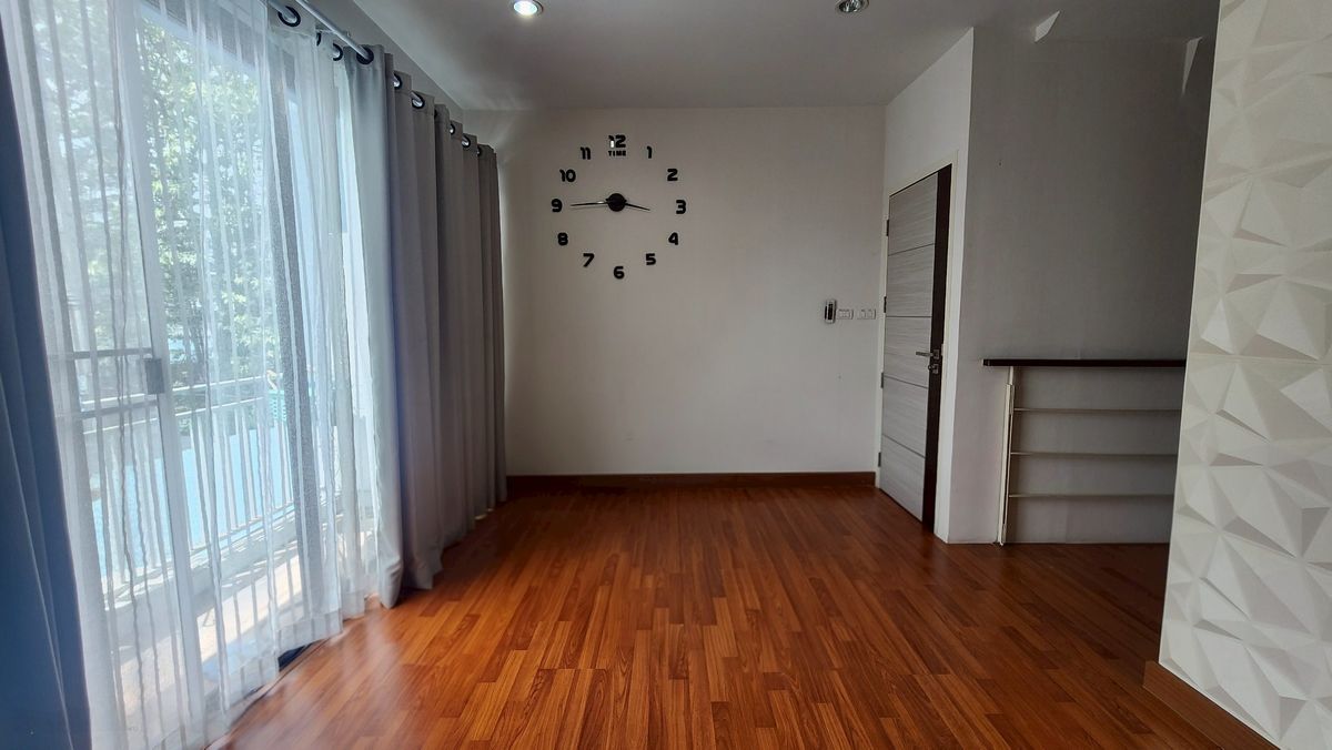 ทาวน์โฮมนวมินทร์ รามอินทรา : ขาย/ให้เช่า โฮมออฟฟิศเสนาทาวน์ นวมินทร์ 3 ชั้น ขนาด 23.6 ตร.ว.