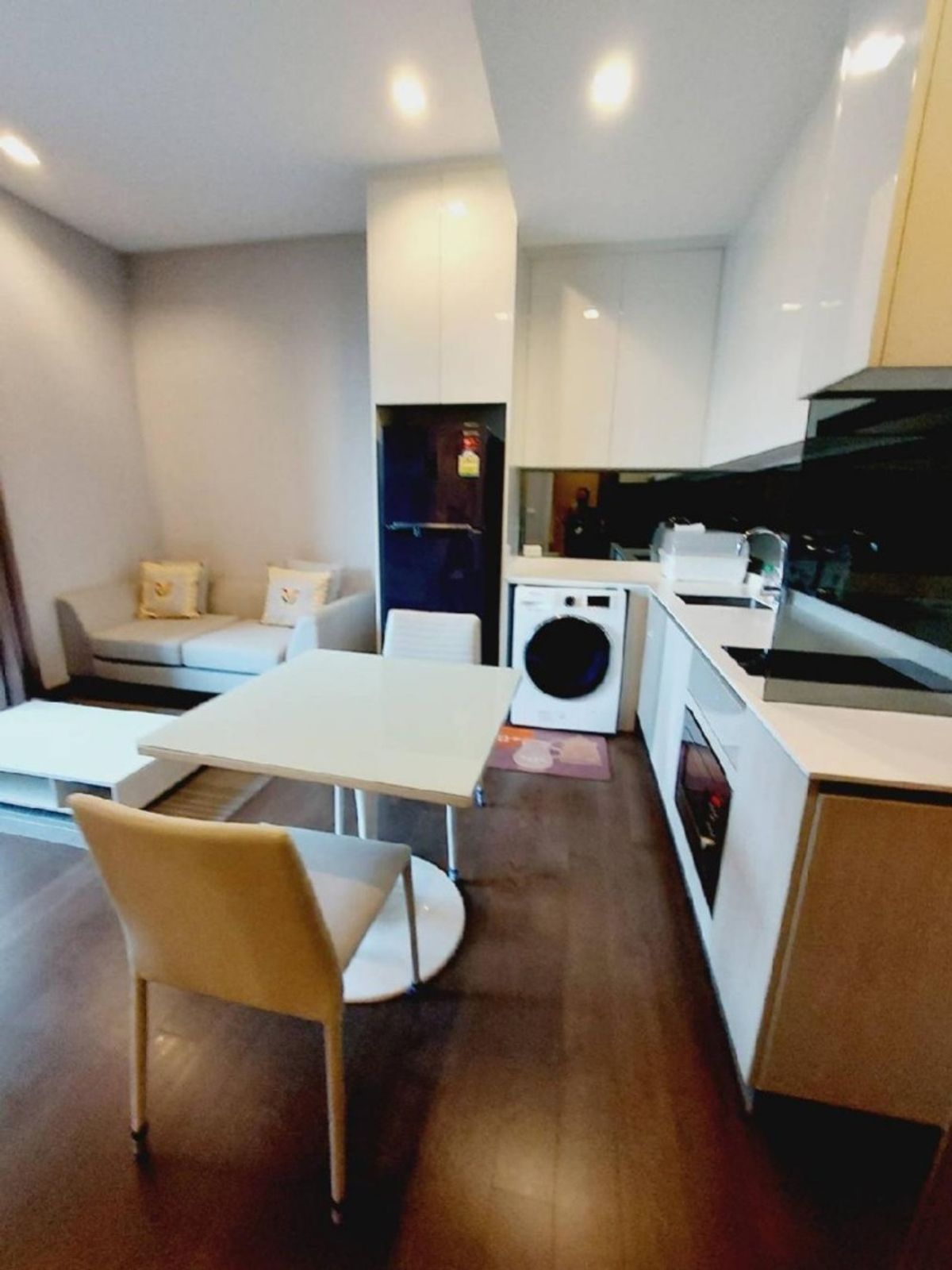 For SaleCondoRama9, Petchburi, RCA : “Condo for Sale: Q Asoke 38 sqm | Floor 17