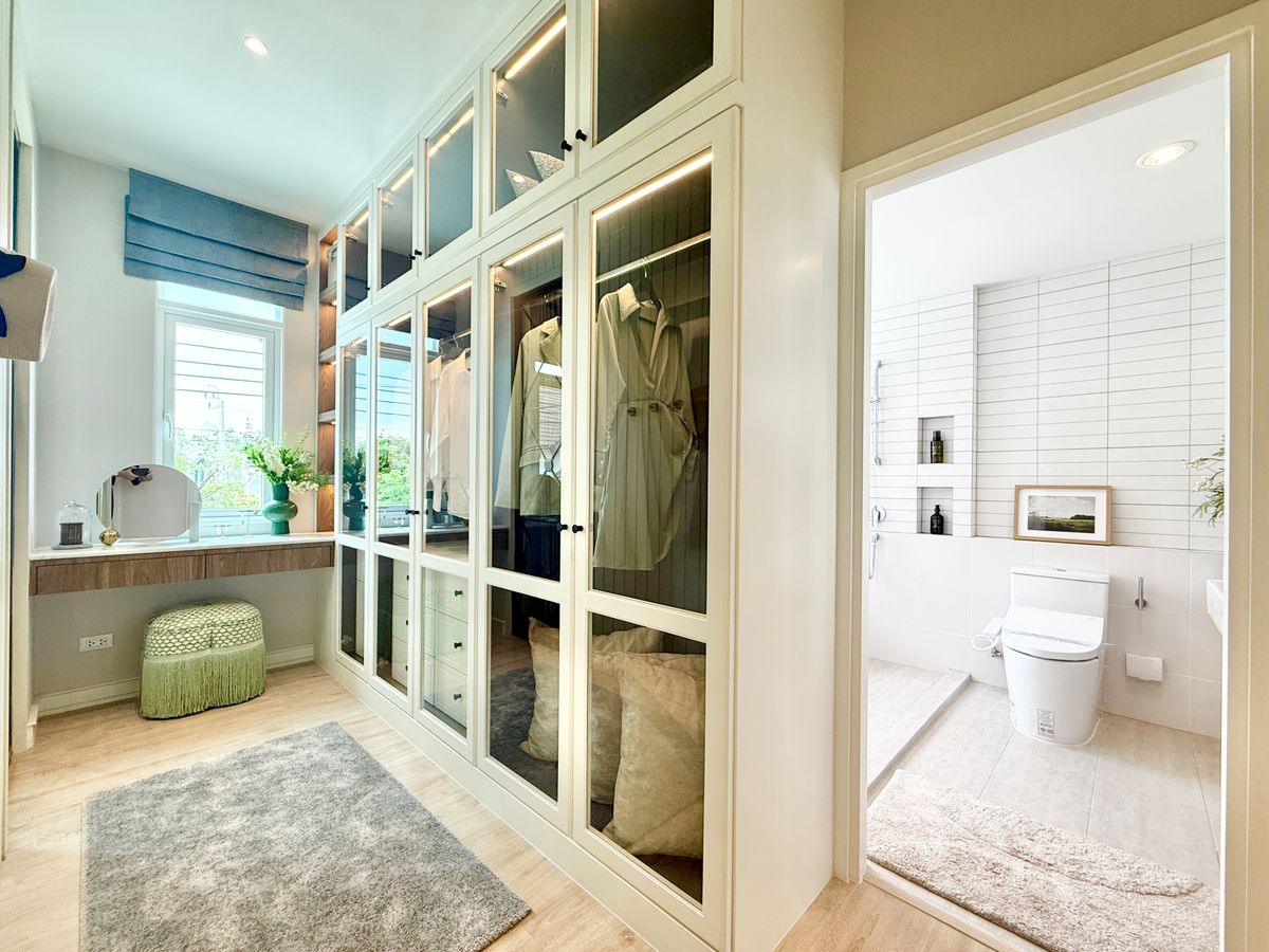 ขายบ้านนวมินทร์ รามอินทรา : Saransiri Chatuchot ส่วนกลางใหญ่กว่า 6 ไร่ บ้านเดี่ยว 3–4 นอน เริ่ม 7.99 ลบ. 📞 092-690-5445 เปิดจองรอบ Presale 4–5 ต.ค. นี้เท่านั้น 