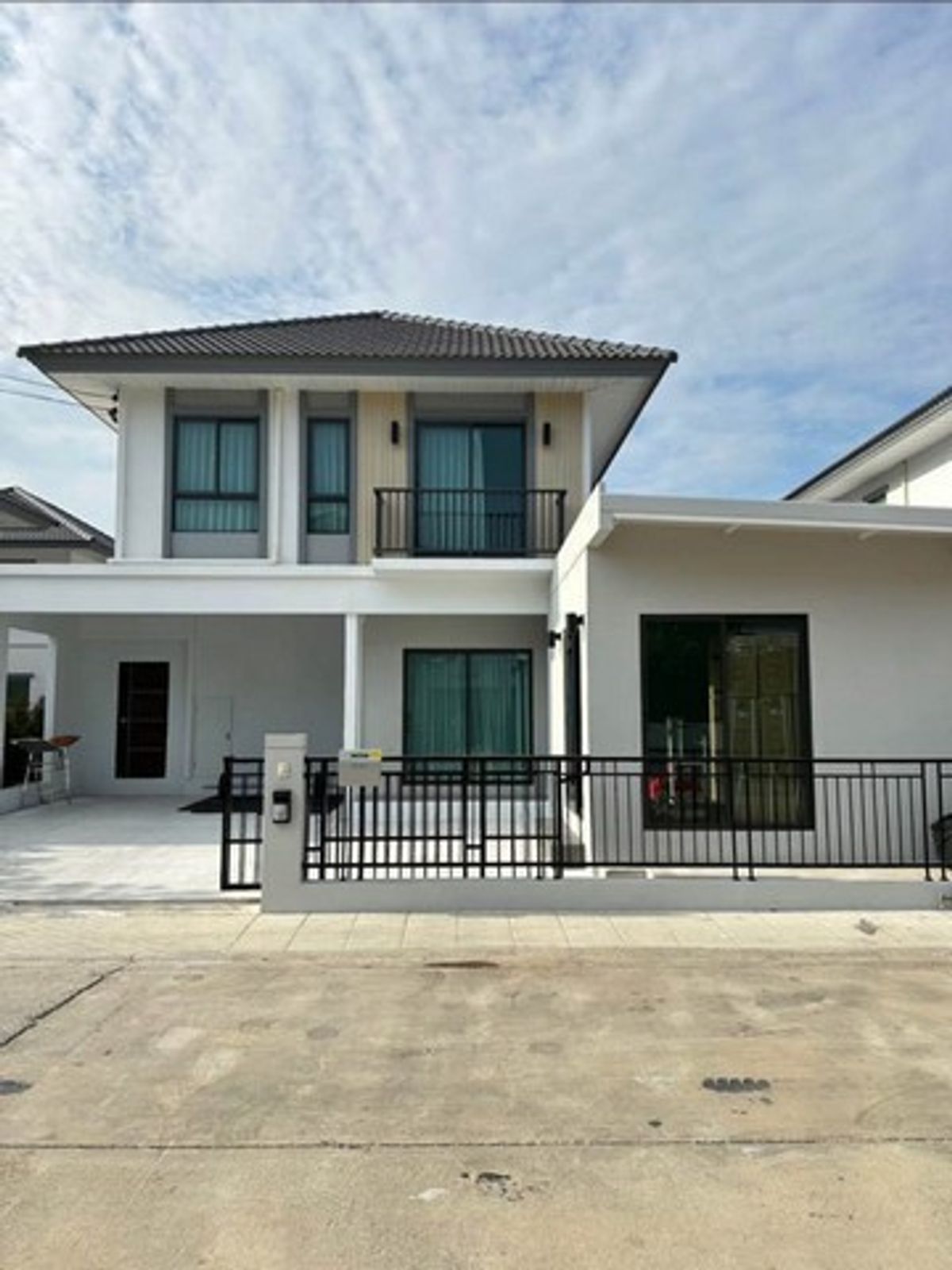 For RentHouseBangna, Bearing, Lasalle : HR2896 2 -storey detached house for rent, Perfect Park Bangna, near ABAC Bangna, convenient to travel.