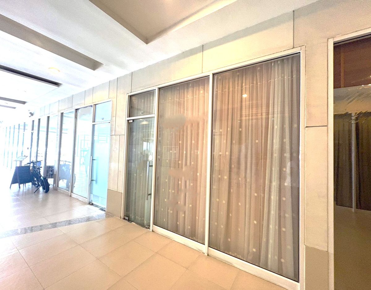 For RentRetail SpaceWongwianyai, Charoennakor : 9636♛ Rental Shop ♙ Supalai River Resort Charoen Nakhon ♜BTS Krung Thon Buri ∞065-9423251,099-5919653🜲line@Newnormal