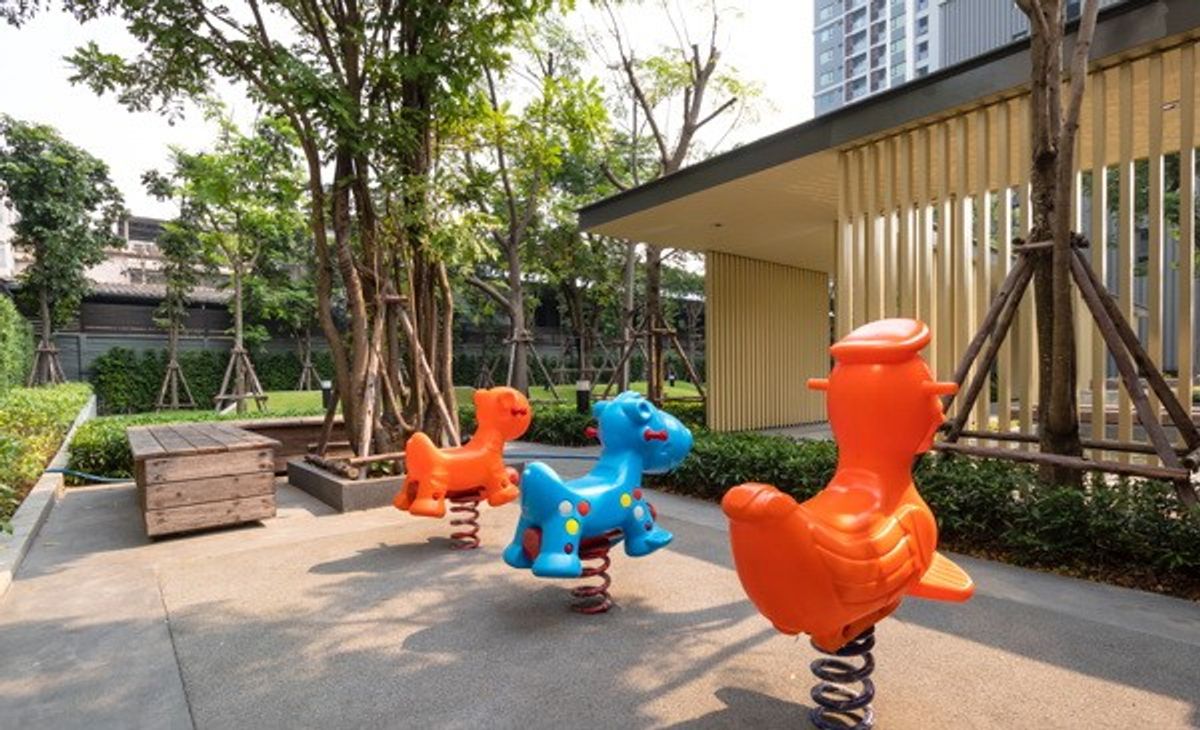 ขายคอนโดปิ่นเกล้า จรัญสนิทวงศ์ : ✨ For Sale: Life Pinklao Condo ✨  💰 Only 4,500,000 THB