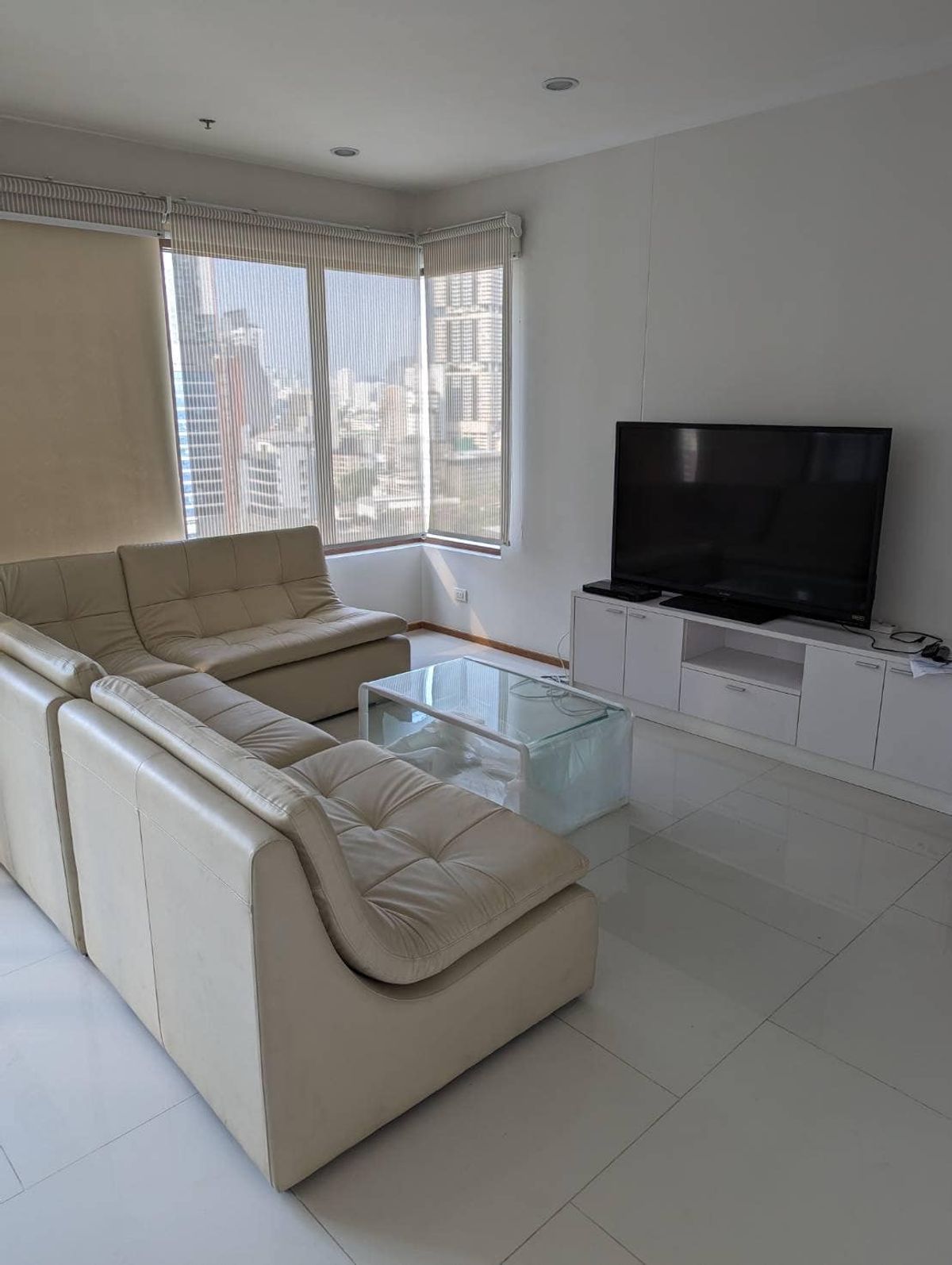 ให้เช่าคอนโดสุขุมวิท อโศก ทองหล่อ : The Emporio Place / 2 Bedrooms (FOR RENT), ดิ เอ็มโพริโอ เพลส / 2 ห้องนอน (ให้เช่า) NC161